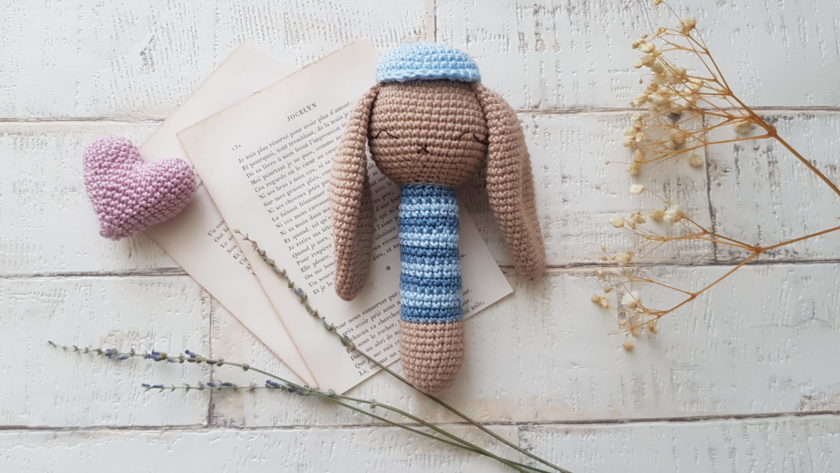 free crochet bunny rattle pattern