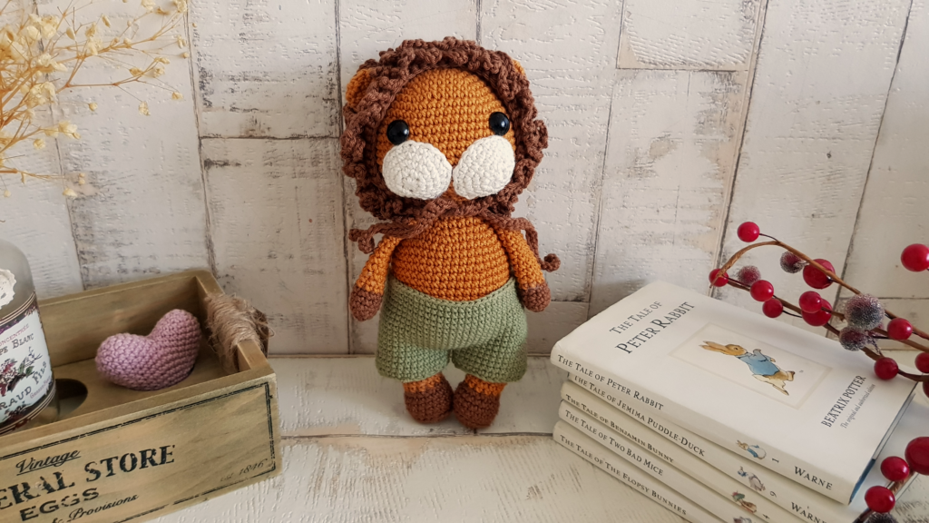 crochet lion