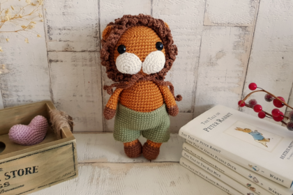 crochet lion