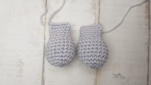 crochet bunny hands