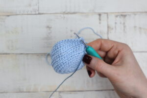 crochet hat for toy chicken